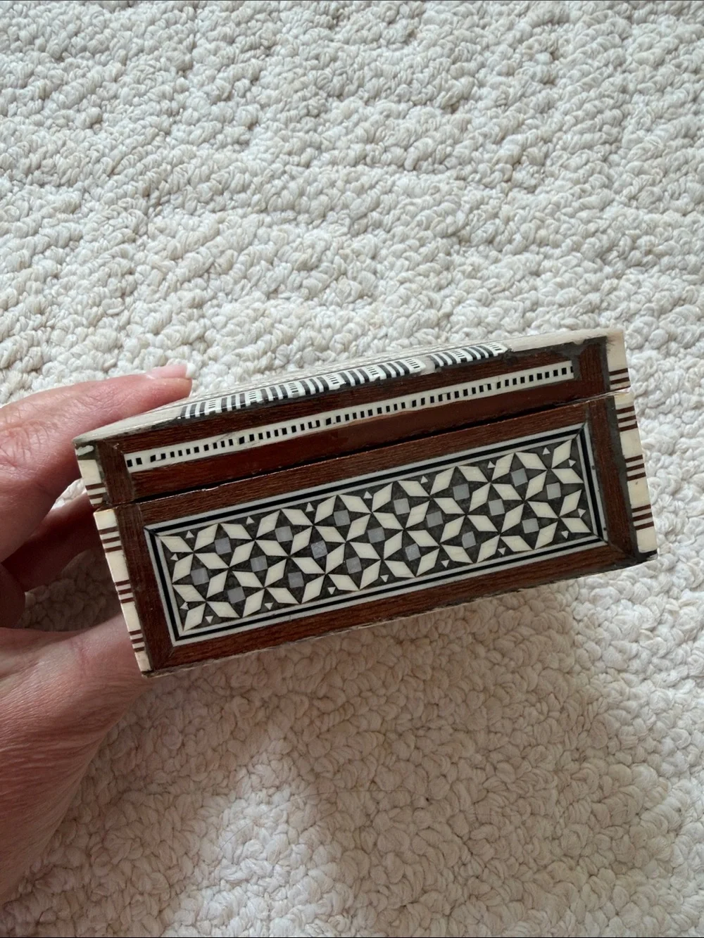 Decorative Mother-of-Pearl Inlay Jewelry Box - Cream & Black
